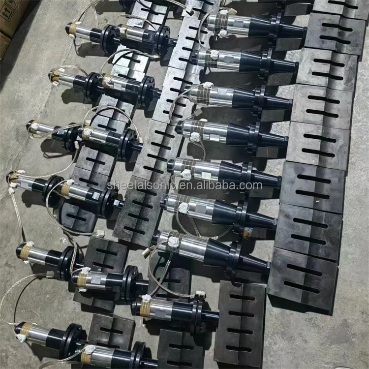 Ultrasonic Horn For Non Woven Bag Machine 20khz Ultrasonic Traducer Round Horn