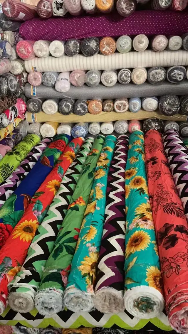 Wholesale stock woven rayon viscose floral  printed  100% rayon mix ready goods by kg price