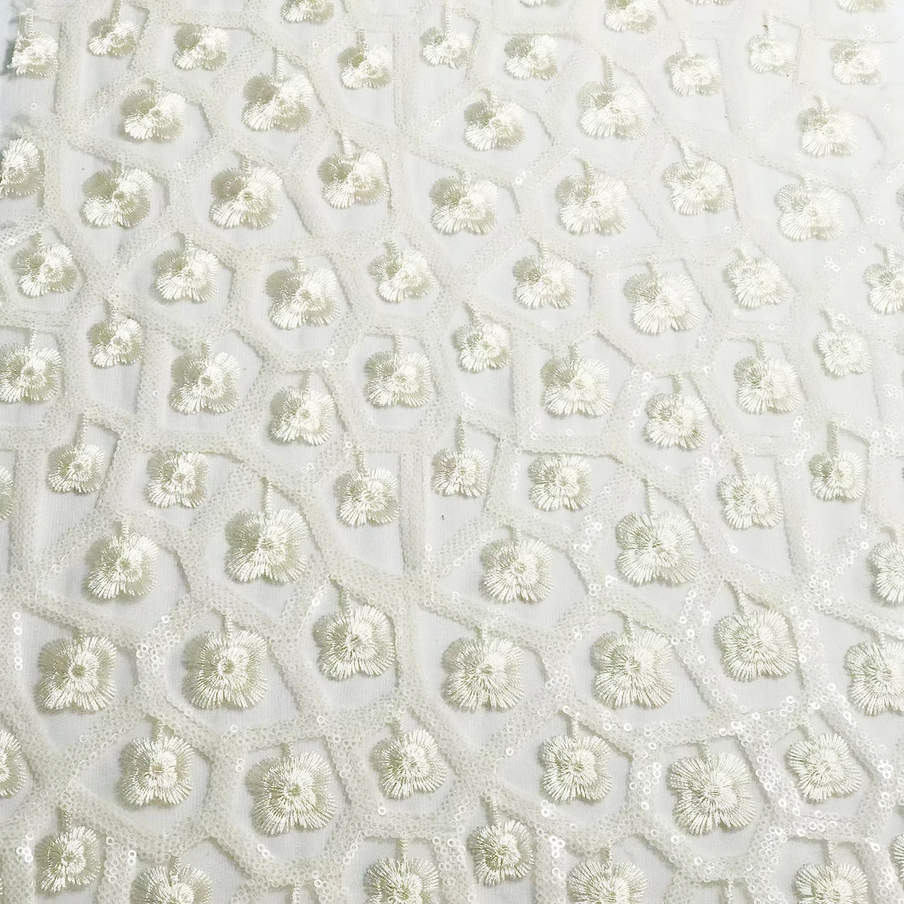 New style lace fabric embroidery beaded tulle sequins fabric black sequin fabric lace for dress