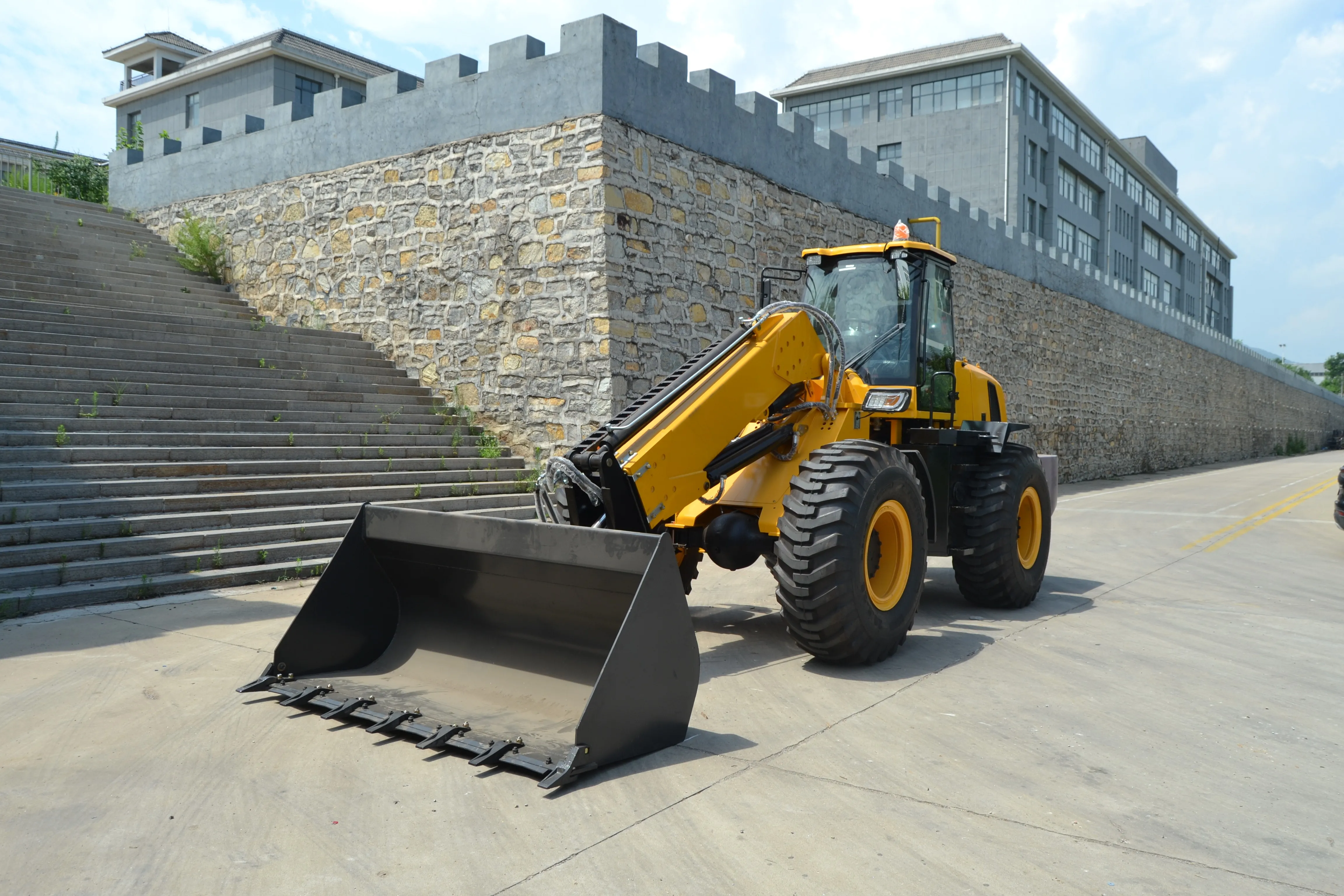 China HERACLES Construction Equipment TL4000 Wheel Telescopic Loader with Euro5 Engine for Construction and Farming
