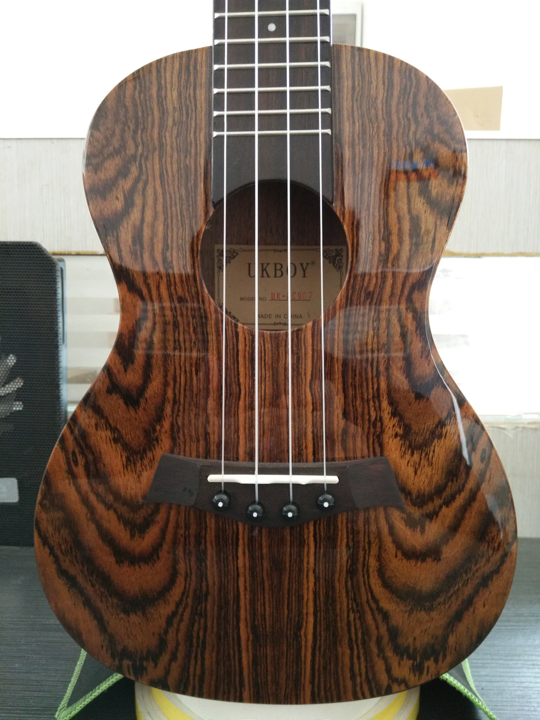 23 Inch Full Color Colored Butterfly Wood Wholesale Acoustic Ukulele Best Rosewood Acoustic Ukulele