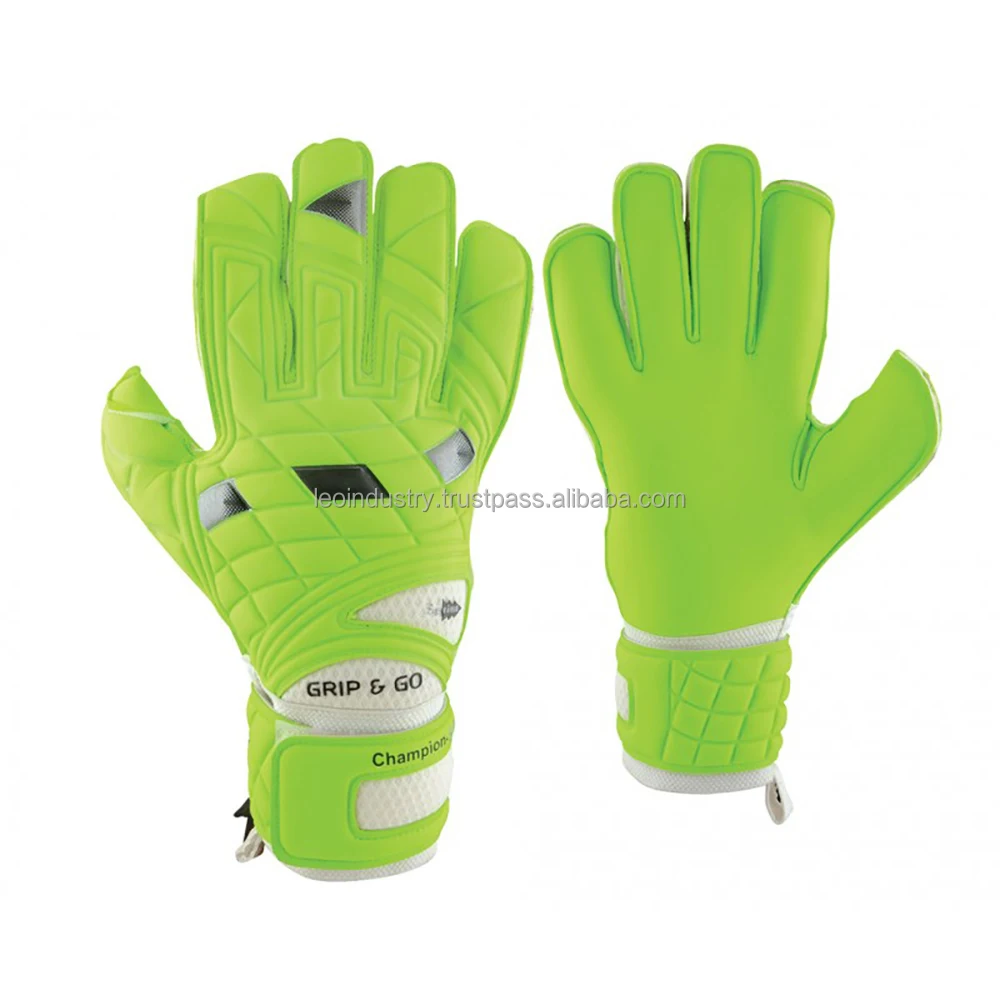 GOALKEEPER GLOOVES (5)