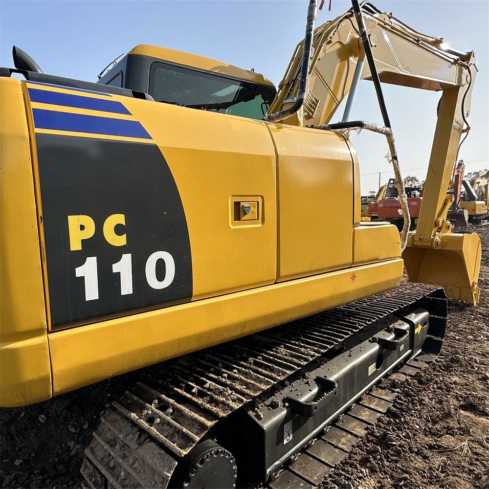 Used Komatsu PC110 Excavator Japan Brand 11 Ton Excavator Low Price Small Digger Good Quality