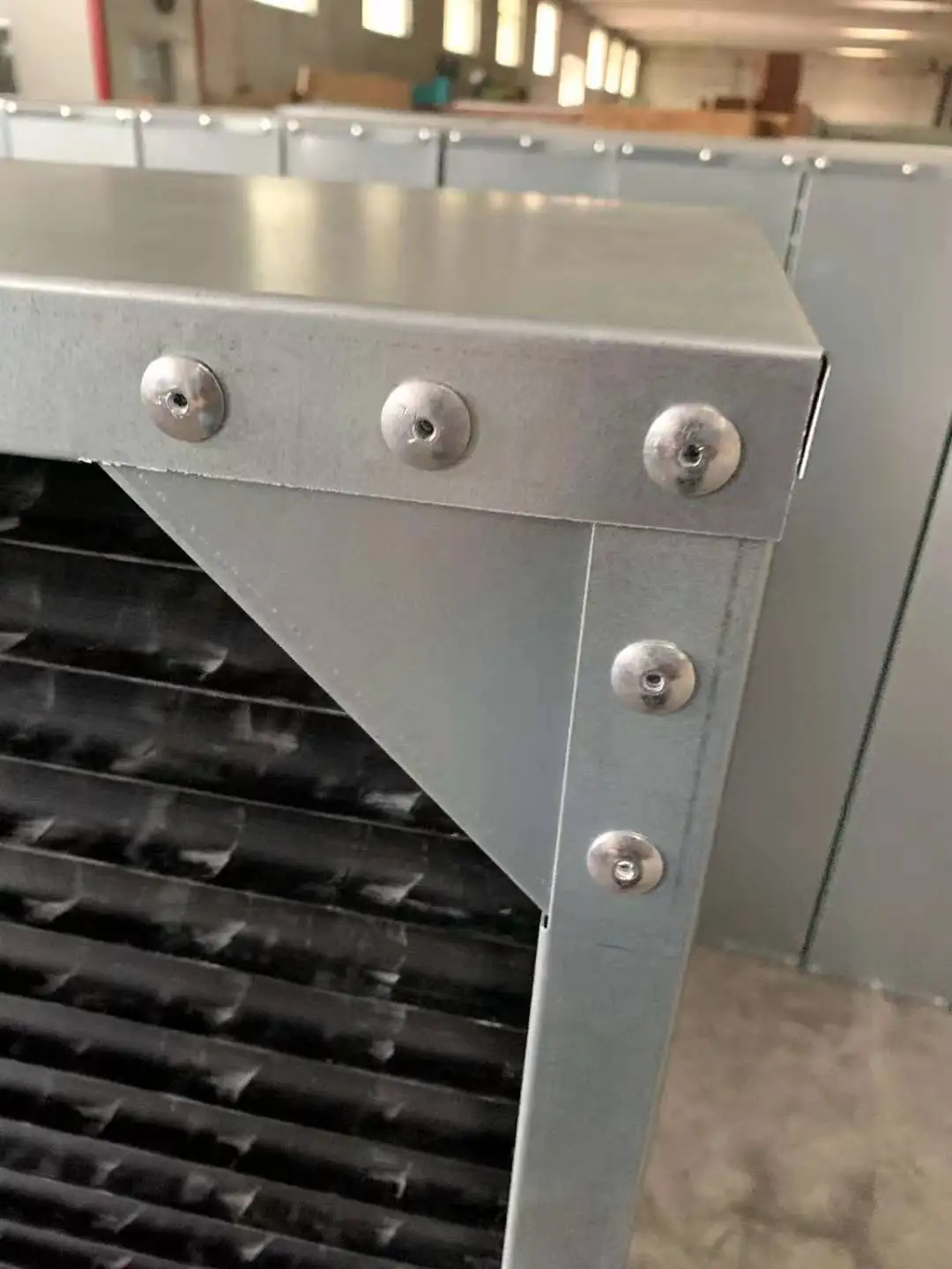 Cheap price Chinese Poultry Farm Chicken Light Trap Light Filter For Sale