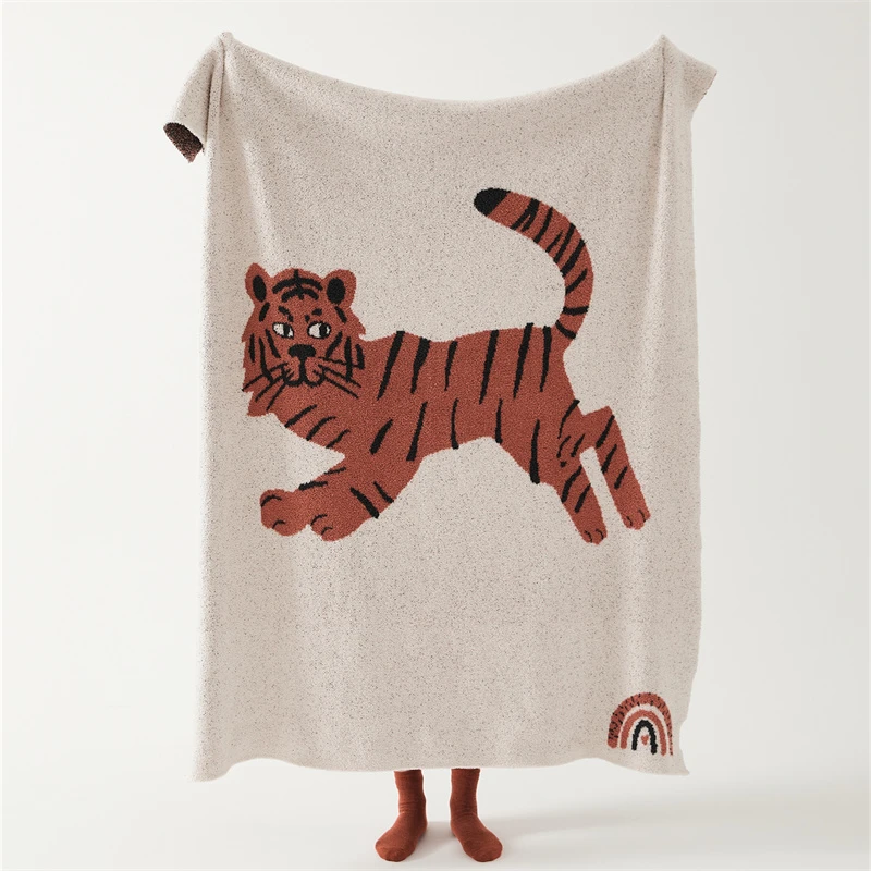 Pink tiger pattern 100% polyester super soft lightweight knitted blanket for bedroom FSH