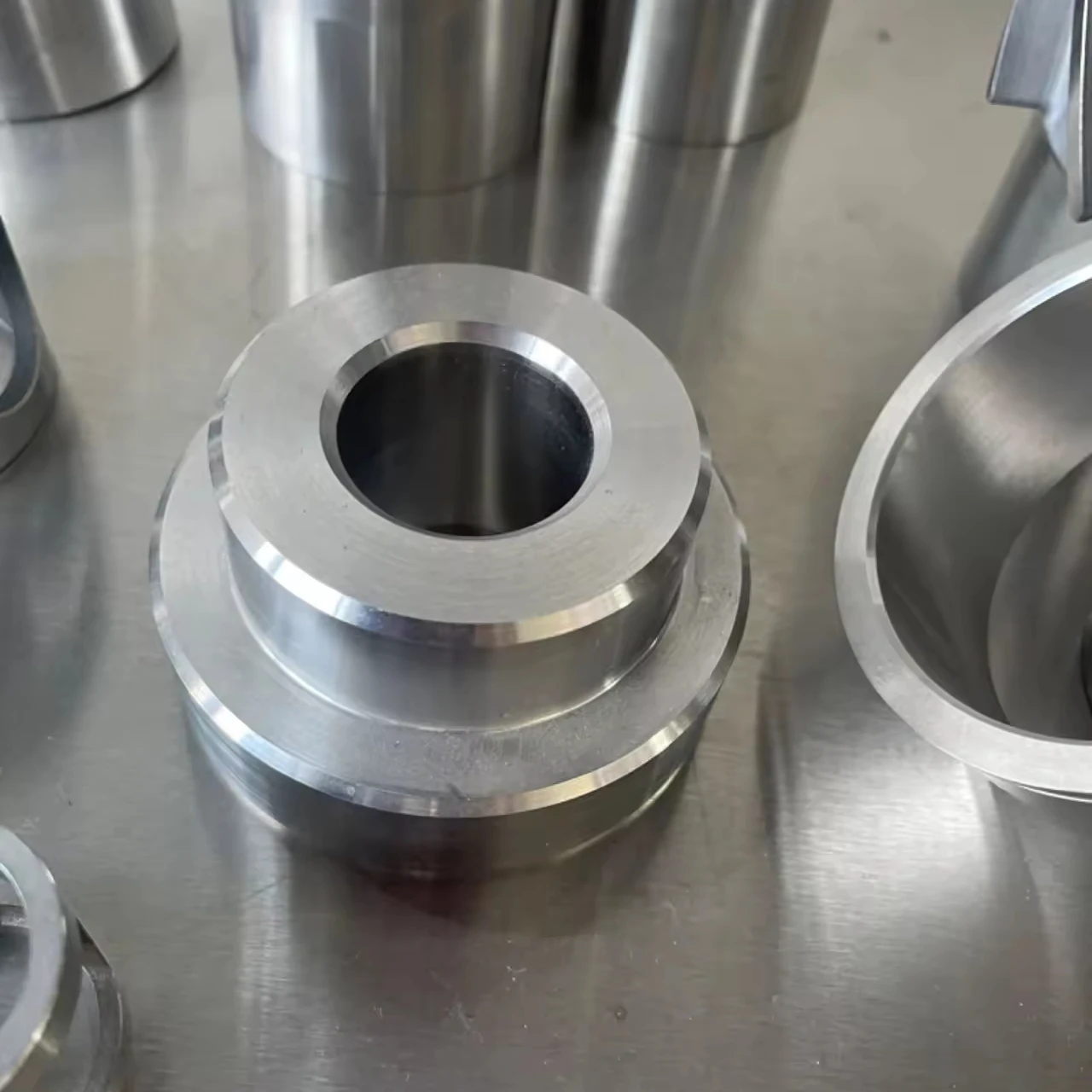 High Hardness and Strength Cutting Tools Valves Nozzles Good Wear Corrosion Resistance Custom Processing Stellite