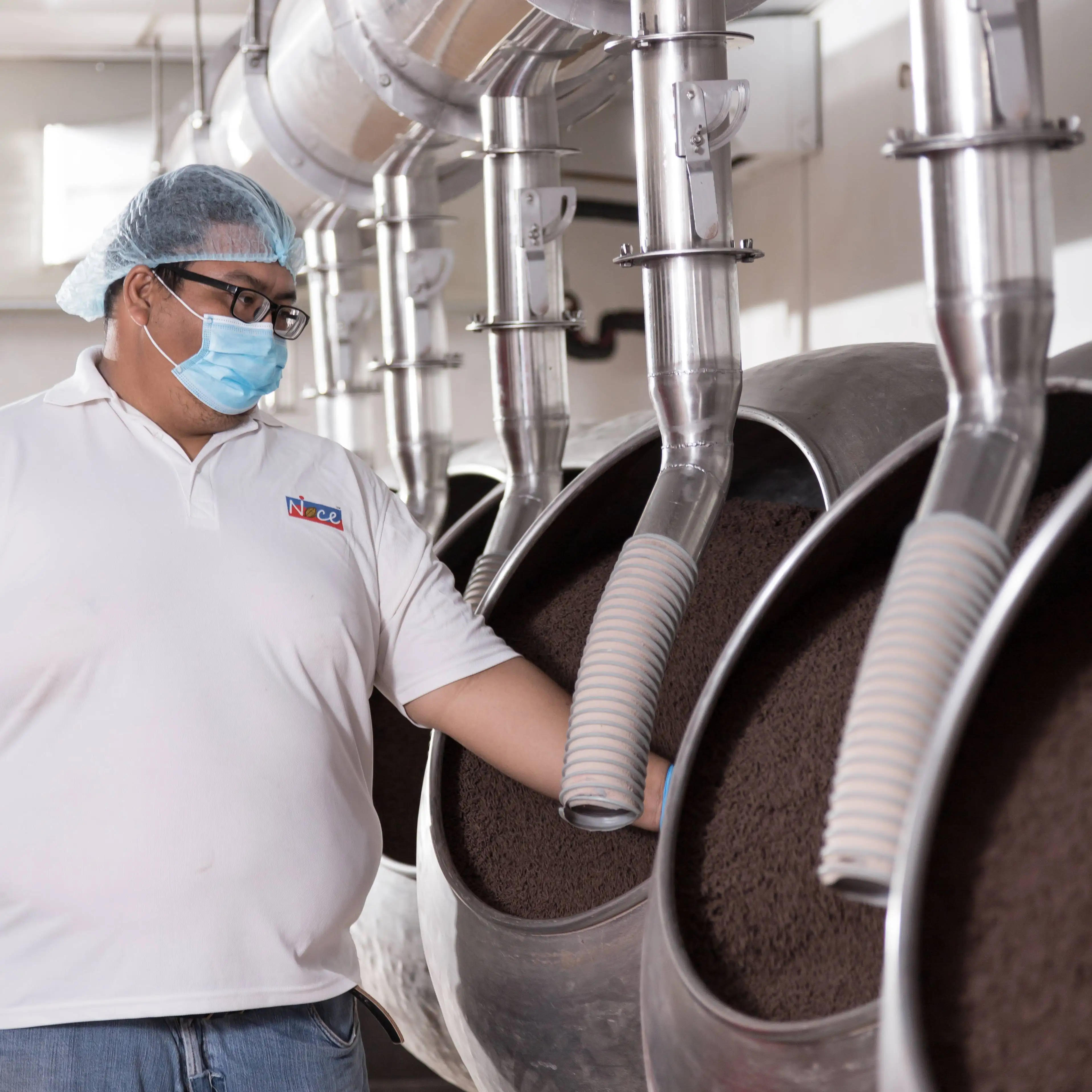 Bakery Aesthetics Industrial Baking Use High Quality Chocolate Colour Rice Sprinkles Malaysia Chocolate Manufacturer Supplier