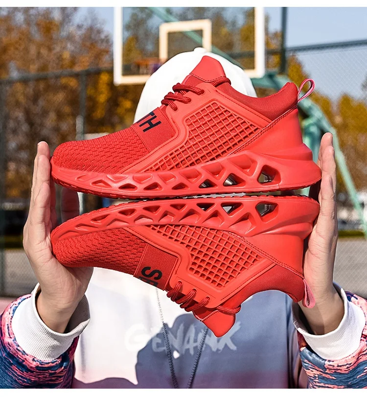 New style fly-woven mesh breathable labor protection site anti-smashing anti-piercing safe and light working mens shoes