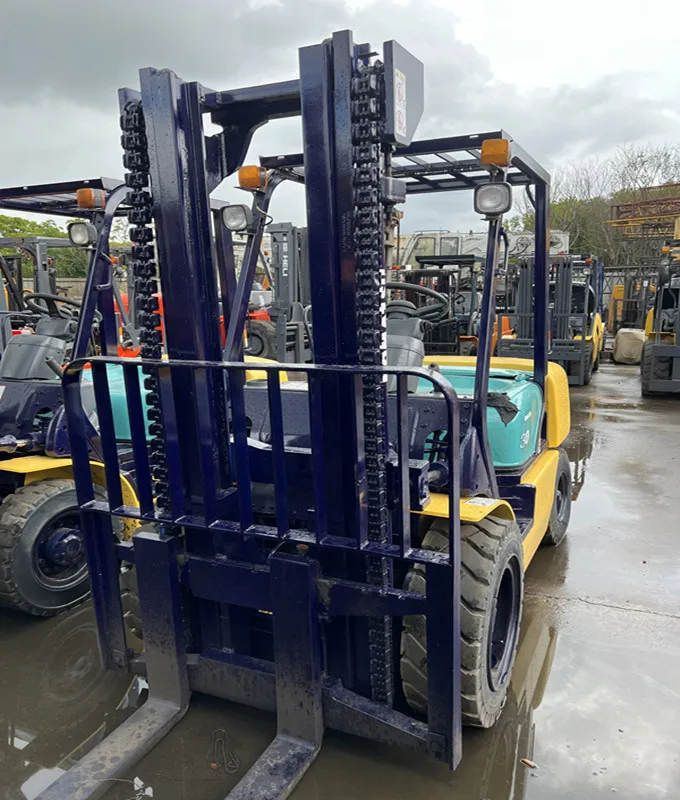 super quality KOMATSU fd30t-14 used secondhand diesel forklift truck originally imported from Japan