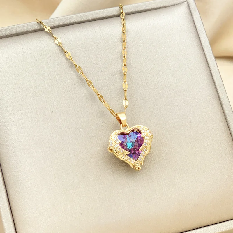 New Hot Sale Titanium Steel Plated 18k Gold Chain Heart Of The Ocean Crystal Love Pendant Necklace For Women
