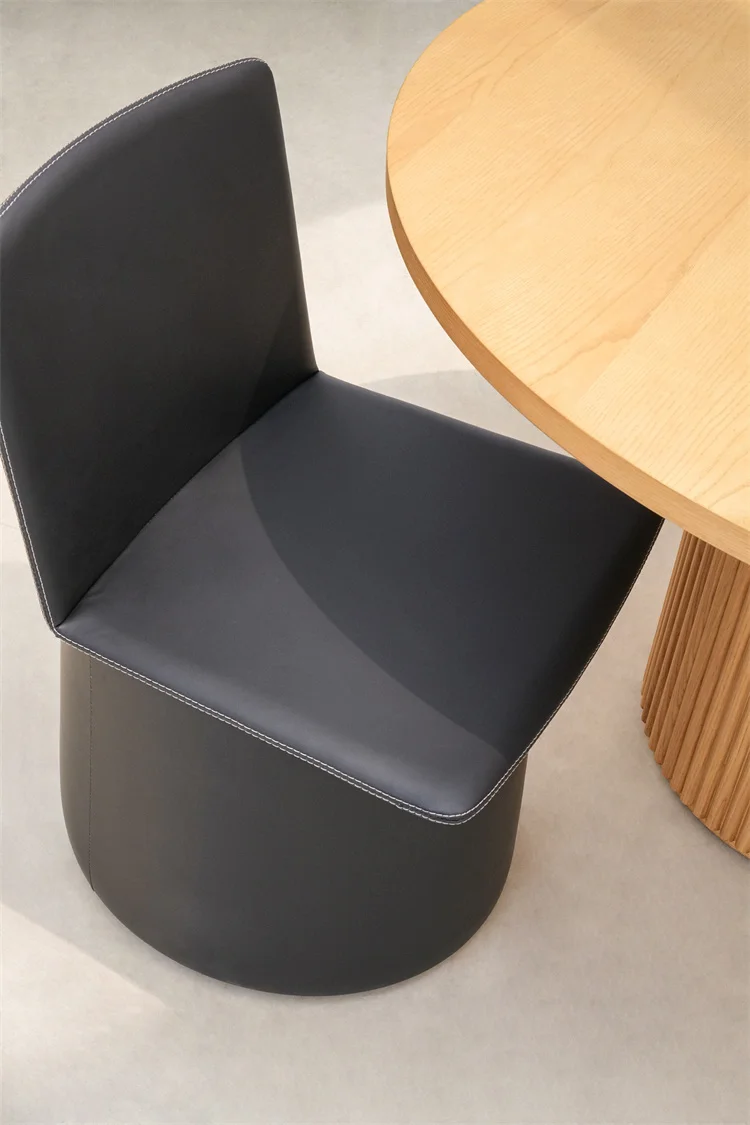Hot Sale Luxury Russian Pine Wood Eco Leather Dine Chairs With Wheels Comfortable Solid Wood Dining Room Chair
