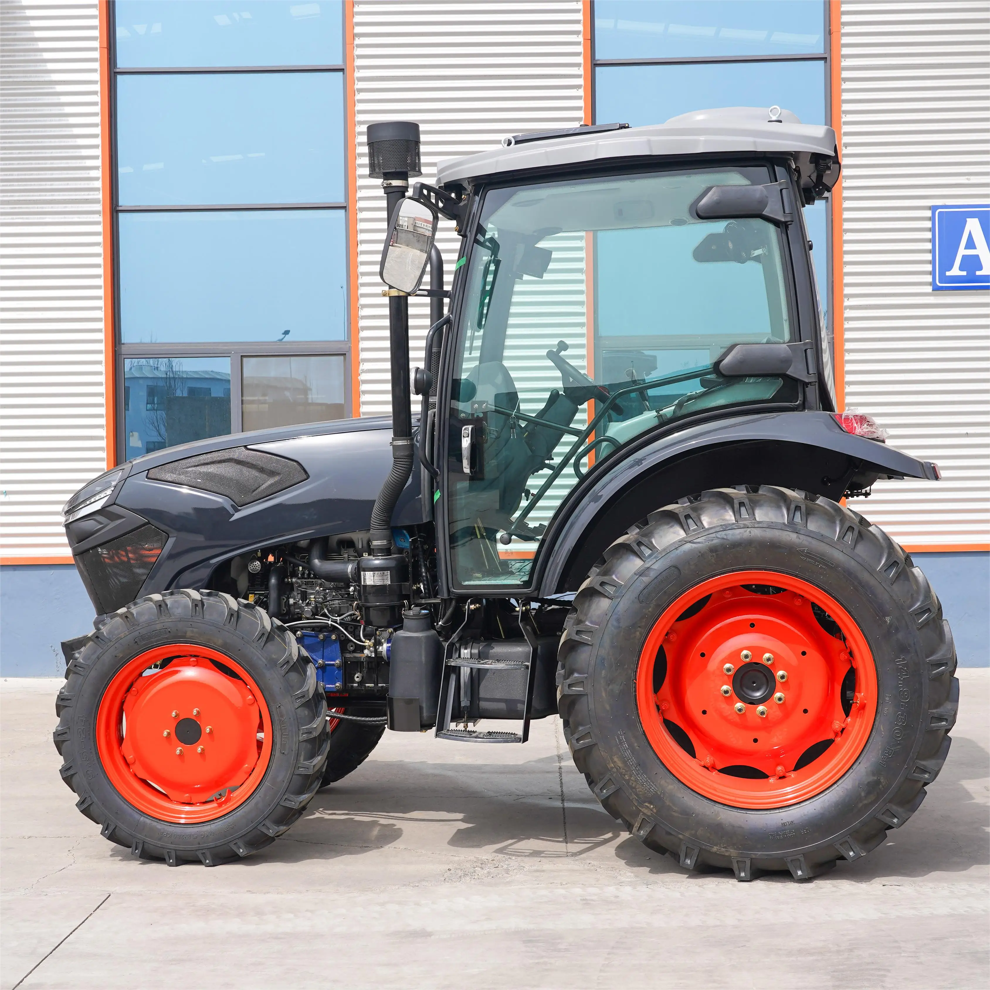 Manufacturer Supply 80HP 90HP 180HP 4WD Engine Wheel Small Garden Tractor/Agricultural Mini Farm Tractor with Cab