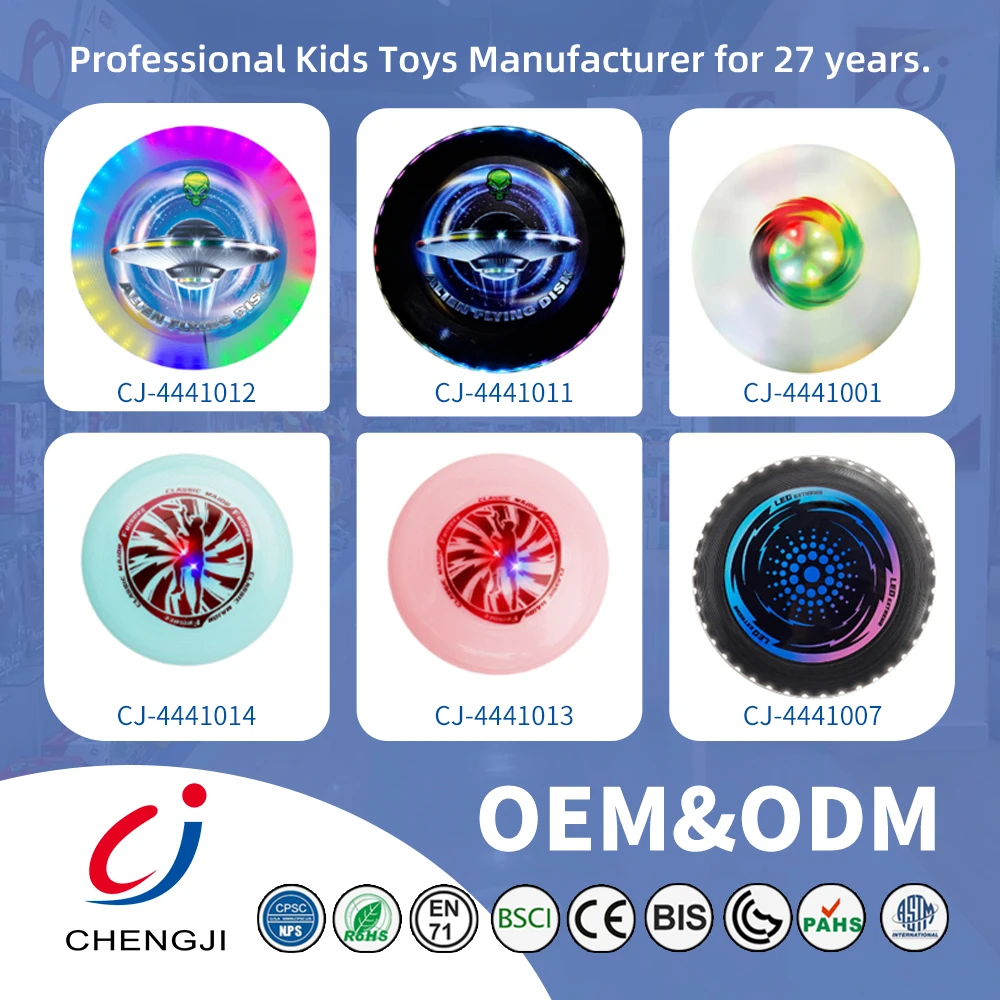 Chengji outdoor sport play flying boomerang disc toy kids launcher led colorful light up rotate flying disc toys