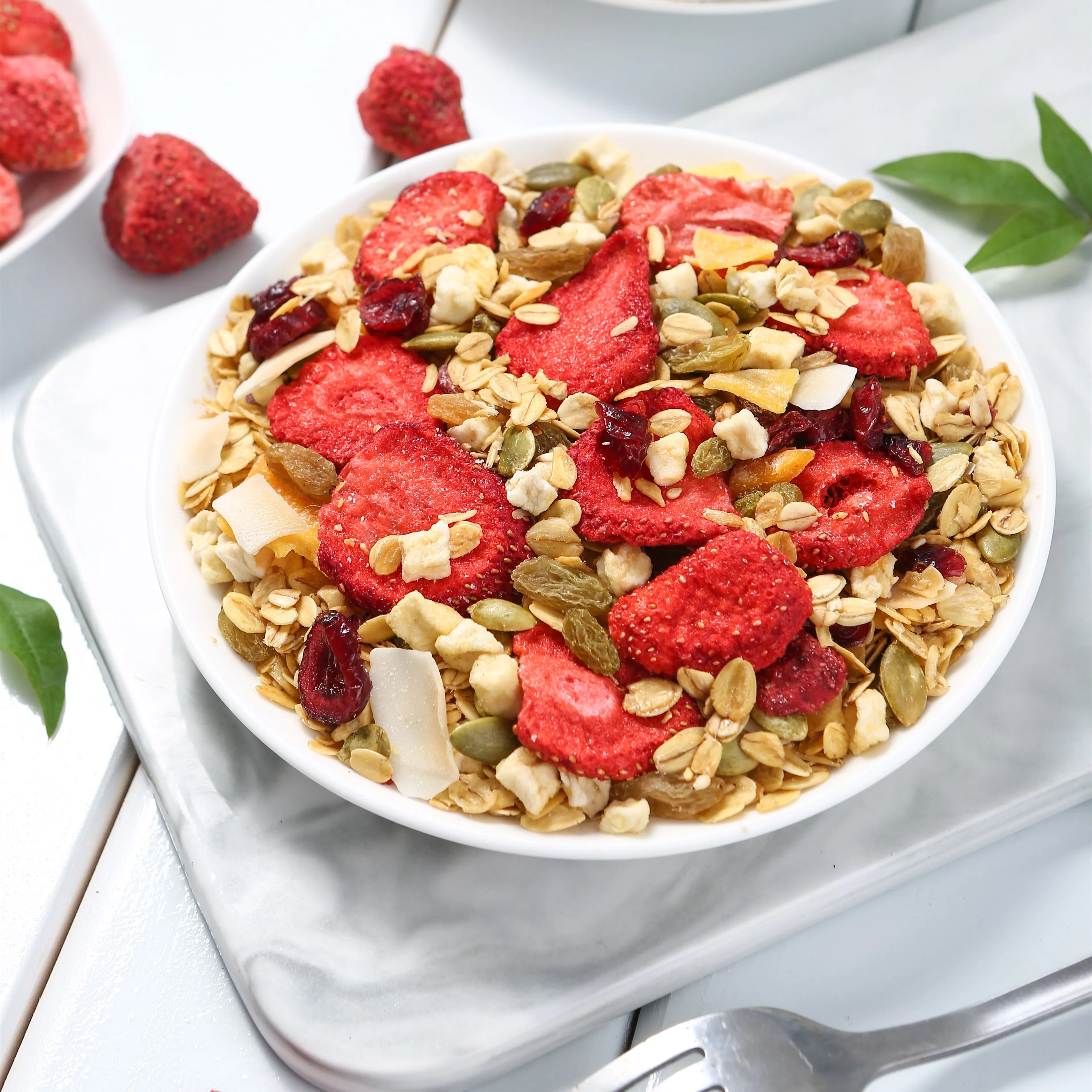 China Supplier 25 Years History Freeze Dried Strawberry Morphology Slice, Granula, Whole And Powder