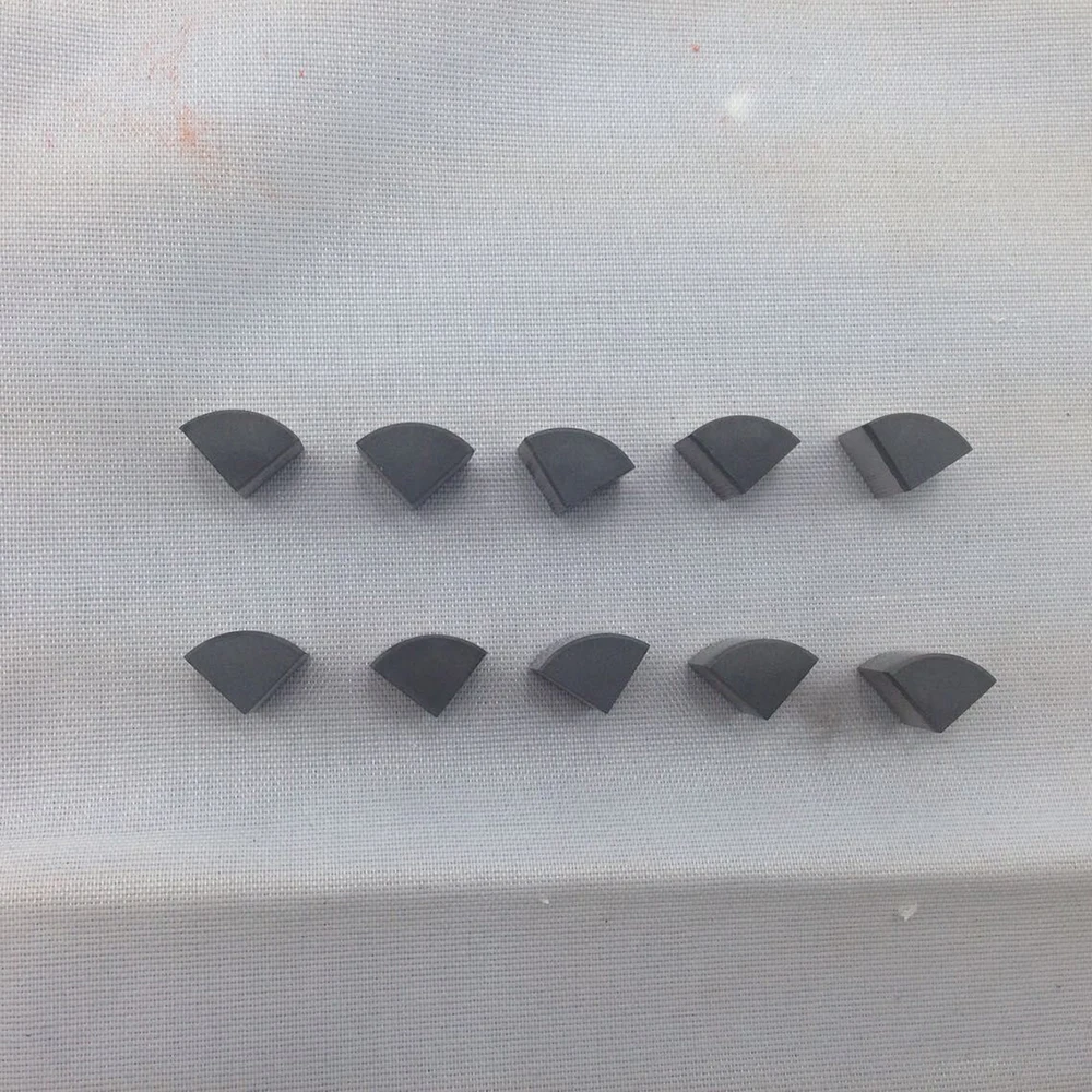 High Quality PDC Cutting Tools Spherical Round Hardness Diamond PDC Cutters Pdc