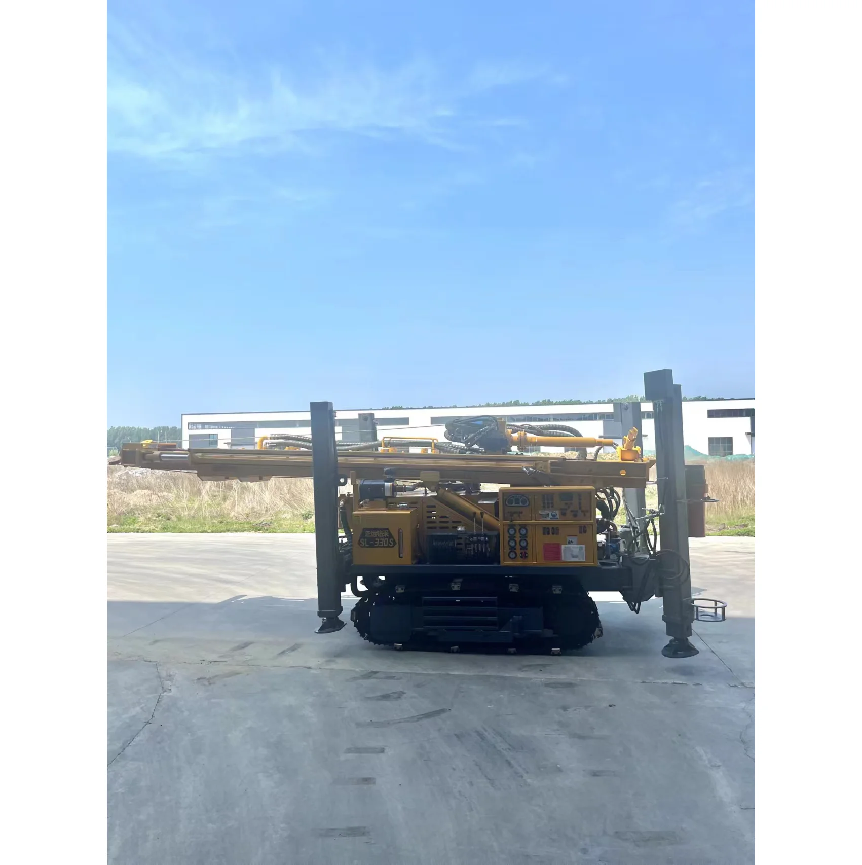 Mobile Hydraulic Motor Crawler Pneumatic Diamond Core Water Well  Drilling Rig Machine Price For Water Well Drilling 300m