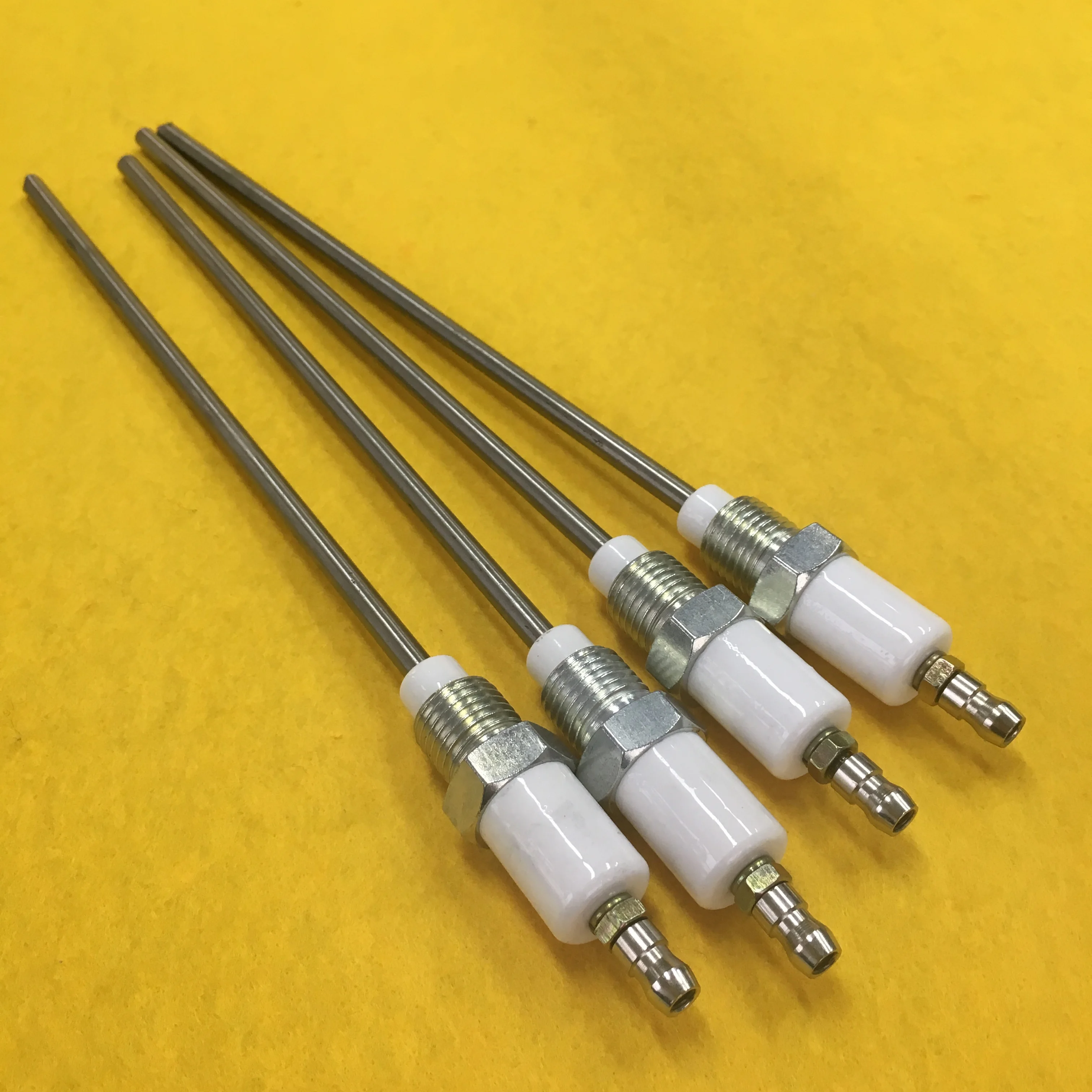BERU ZE 14-12-100 A1 Thread M 14X1.25 Length 100mm Ceramic Spark