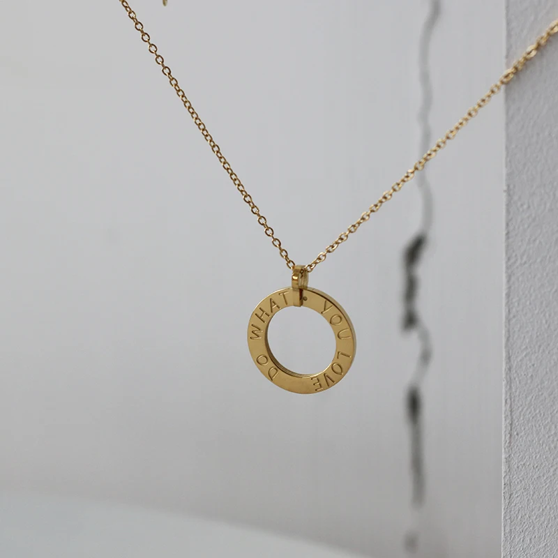 Модные изысканные Do What You Love ожерелье из нержавеющей стали покрытой 18K позолоченные минималистский круг шарма ювелирных изделий для подарков