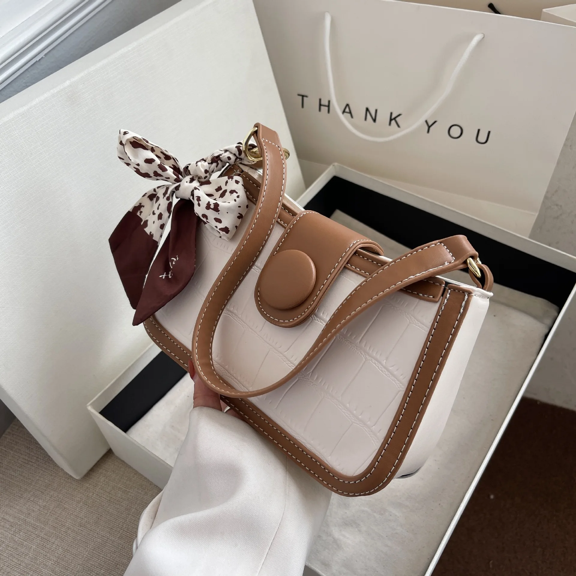 2024 New Small Fashion Mini Ladies Female Money Square Chain Strap Hand Tote Bag Handbag Cell Phone Purse Pu Leather Handbag