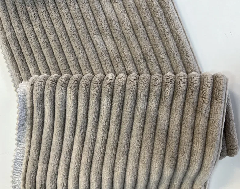 Полосатая бархатная ткань для дивана