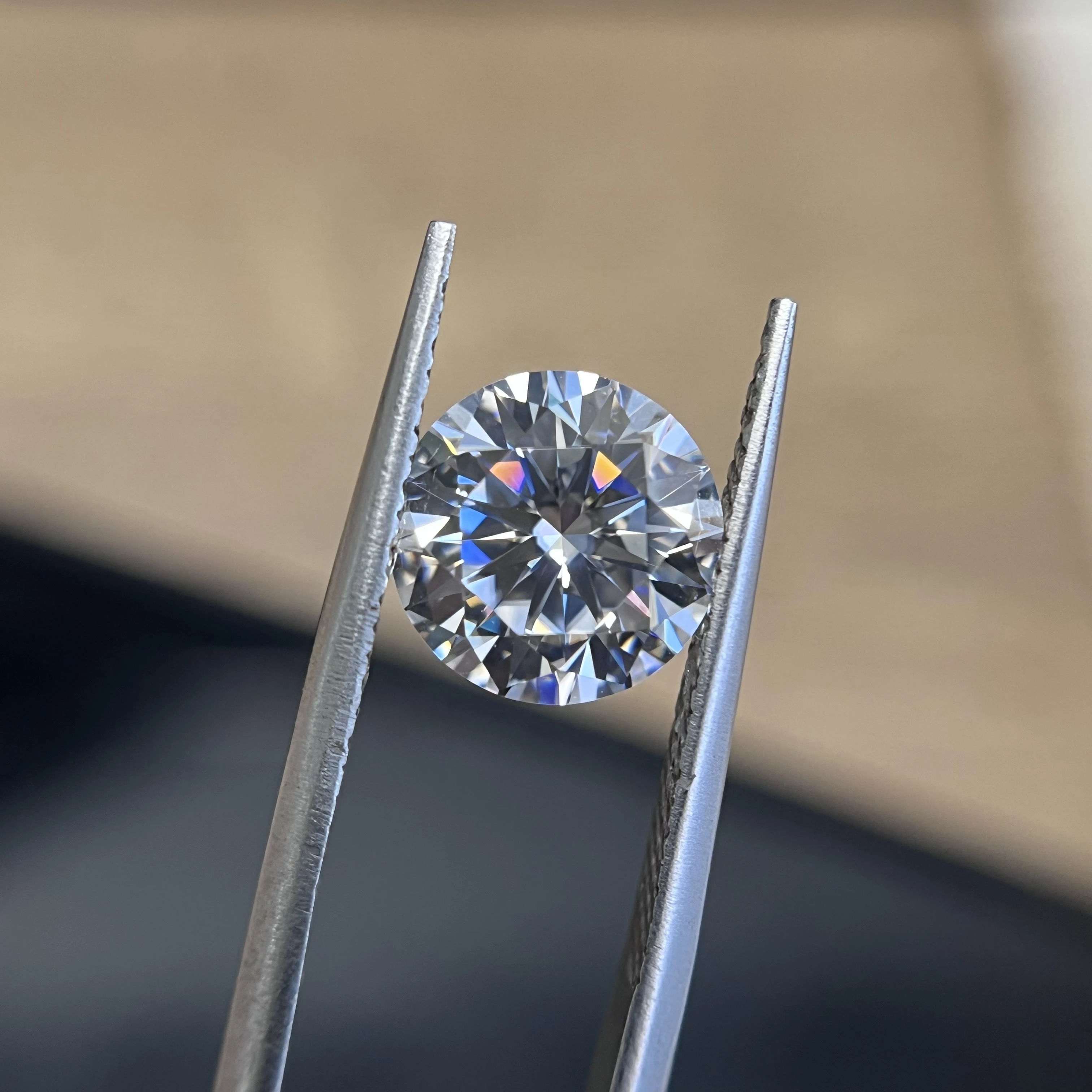 Алмазная лаборатория вырощенная 0.5ct 1ct алмазная HPHT CVD Выращенный алмаз