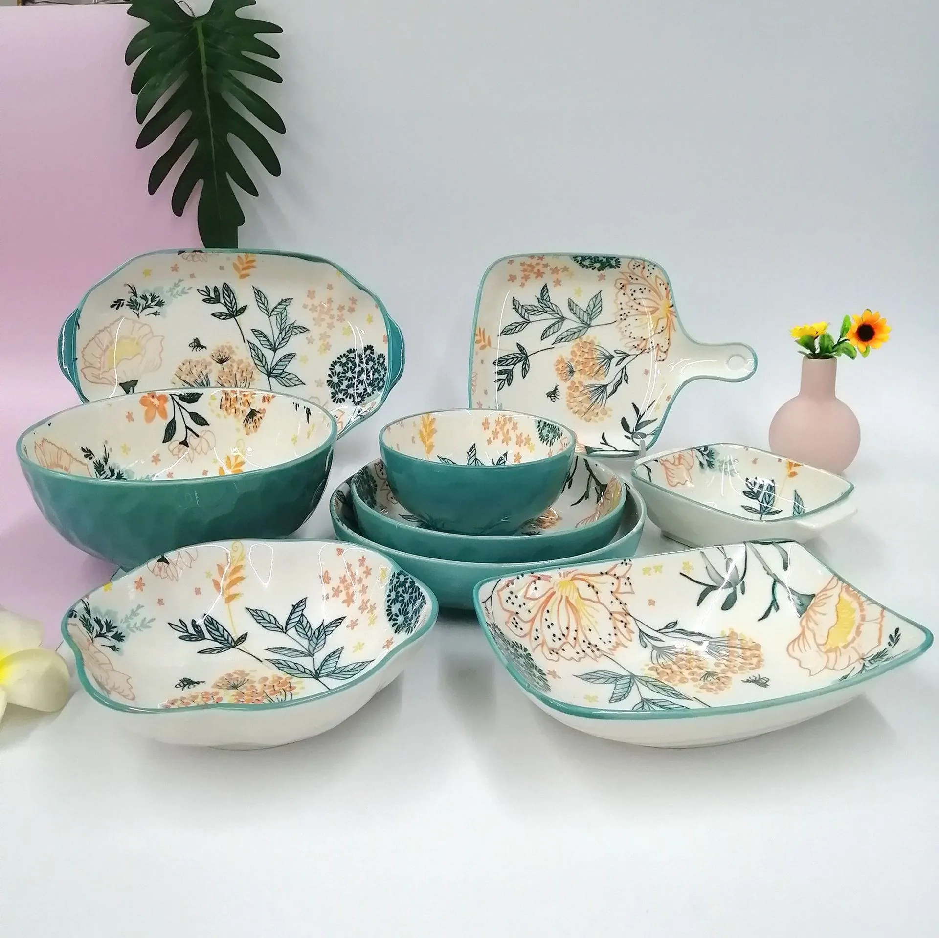 Chaozhou Factory Customized Hand Painted Underglaze Net Red Ceramic Cutlery Tray Household Salad Dish Soup Bowl