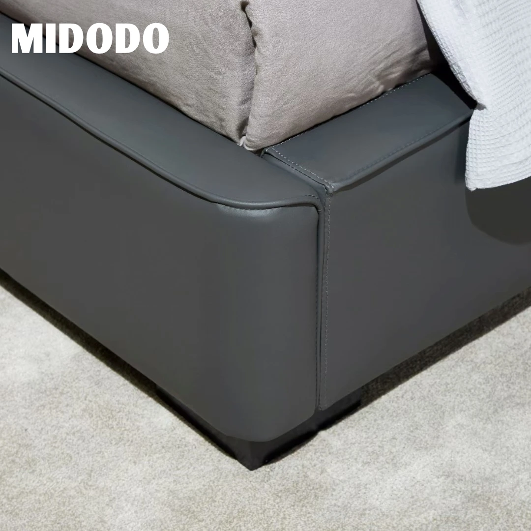 Luxury Bed Modern Design Bedroom Furniture Upholstery Soft King Size Solid Wood Frame Leather Double Beds