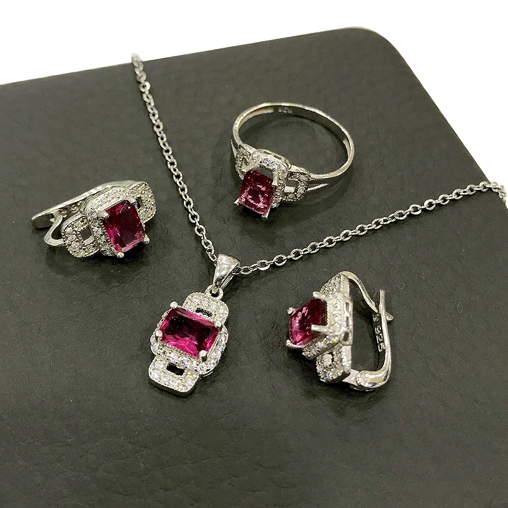 Hot Selling Wholesale Jewelry Wedding   Fashionable Synthetic Ruby 925 Sterling Silver Red Birthday Gift Ring Ruby Ring