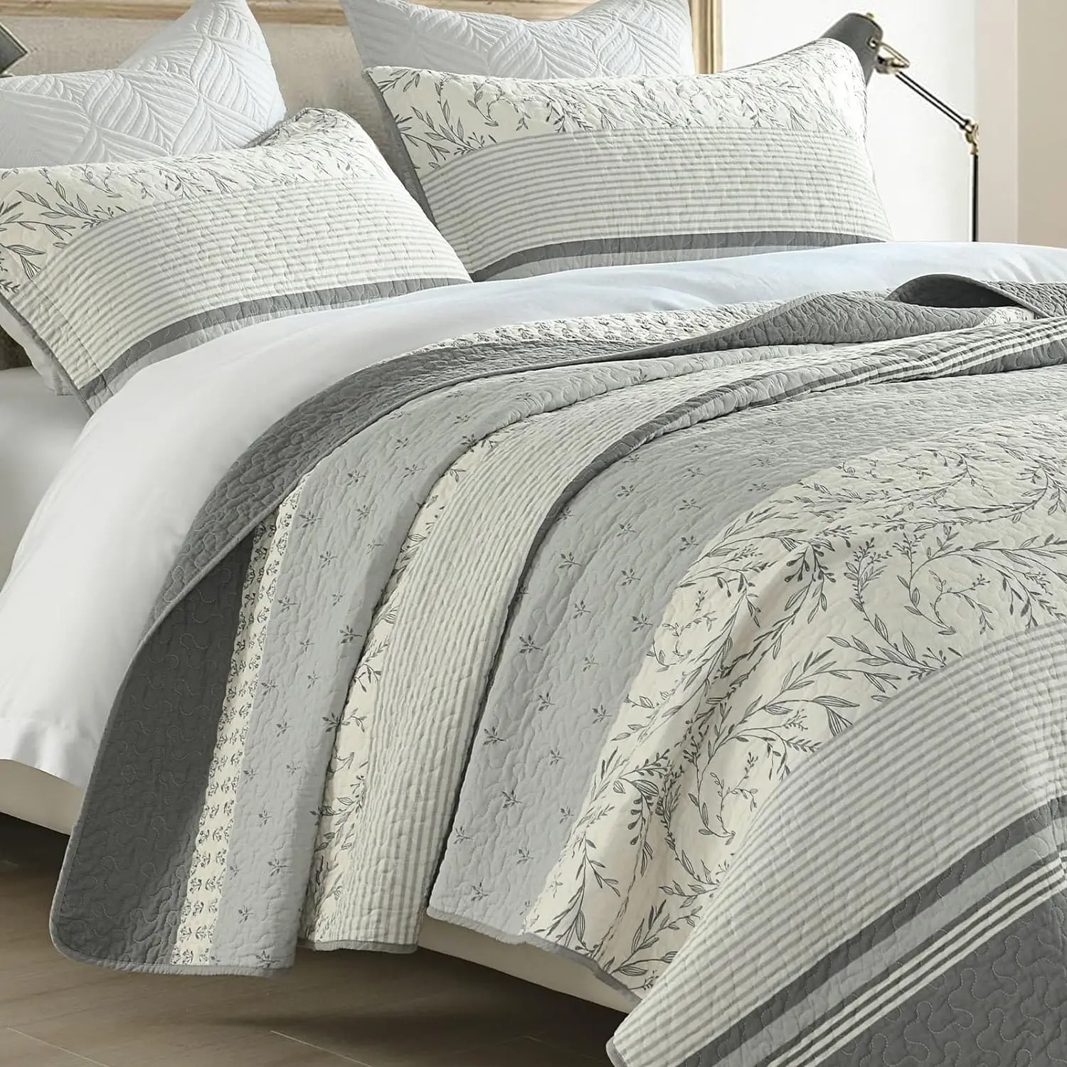 Grey 100% Cotton King Quilt Set 3 Pieces Lightweight Soft King Bedspread Coverlet for All Seasons Floral King Quilt Bedding Set