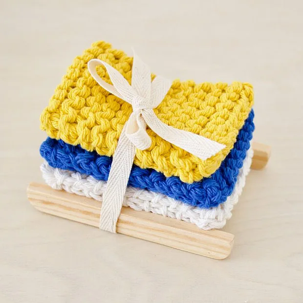 Y-F Hand Knit Black Gray and Natural Yarn Machine Washable Cotton Dish Sponges Kitchen Set