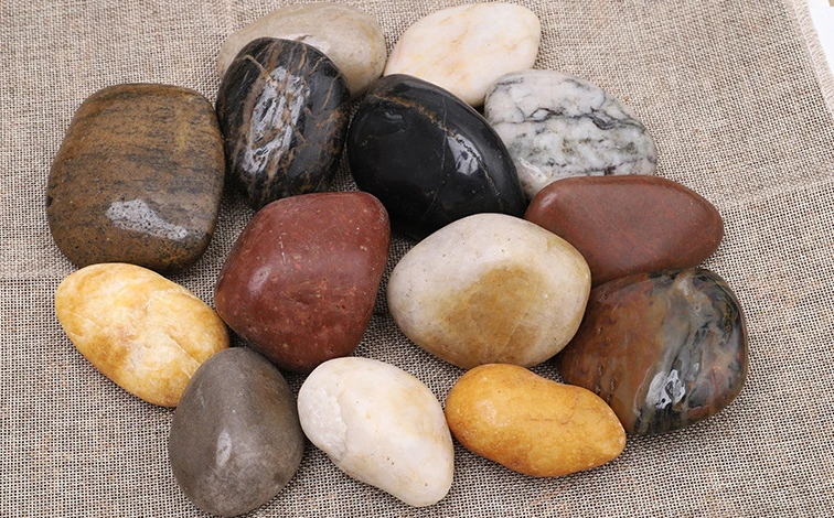 Cheap natural colored yellow granite paving pebbles