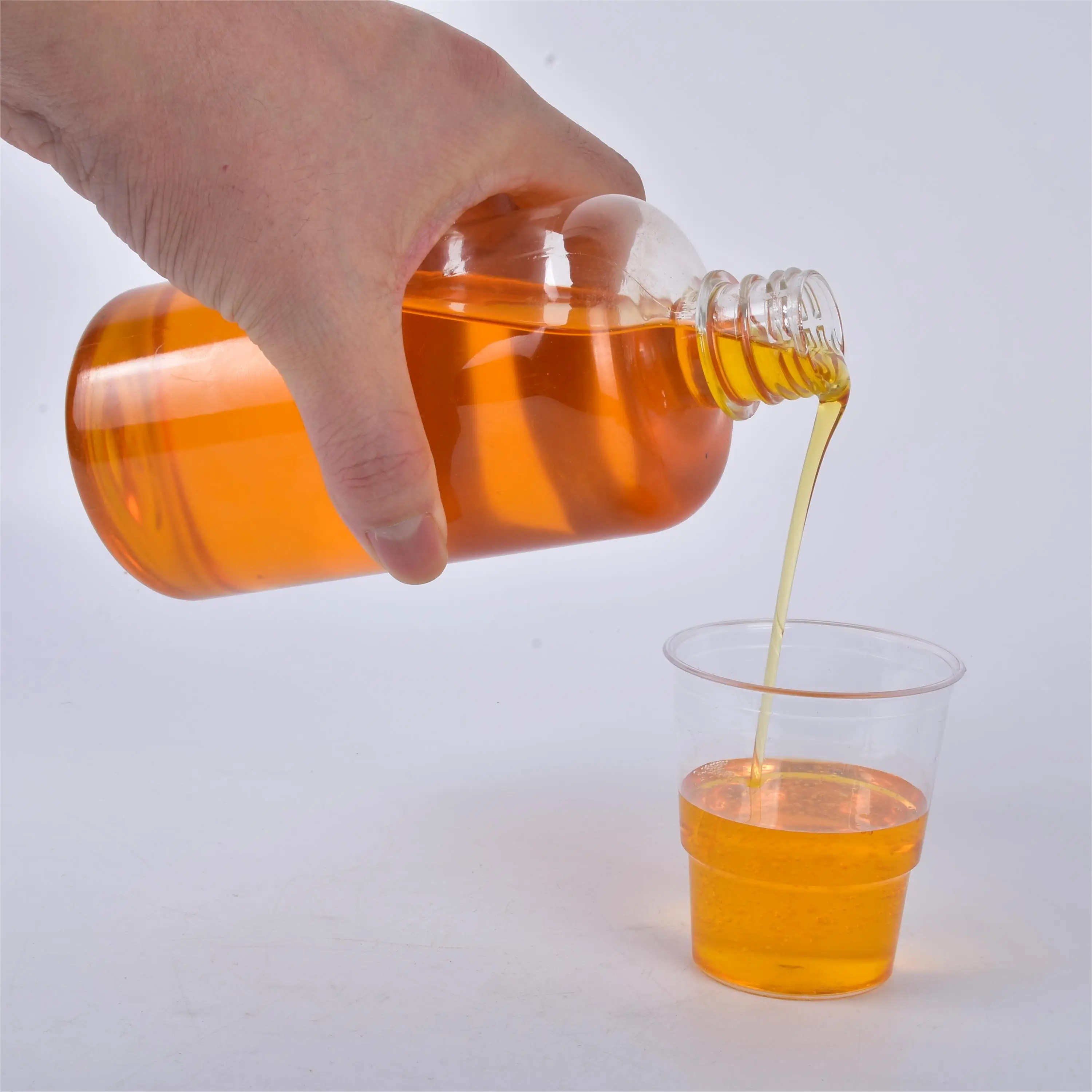 Yellow Mealworm Oil Top Quality Insect Tenebrio Molitor Oil