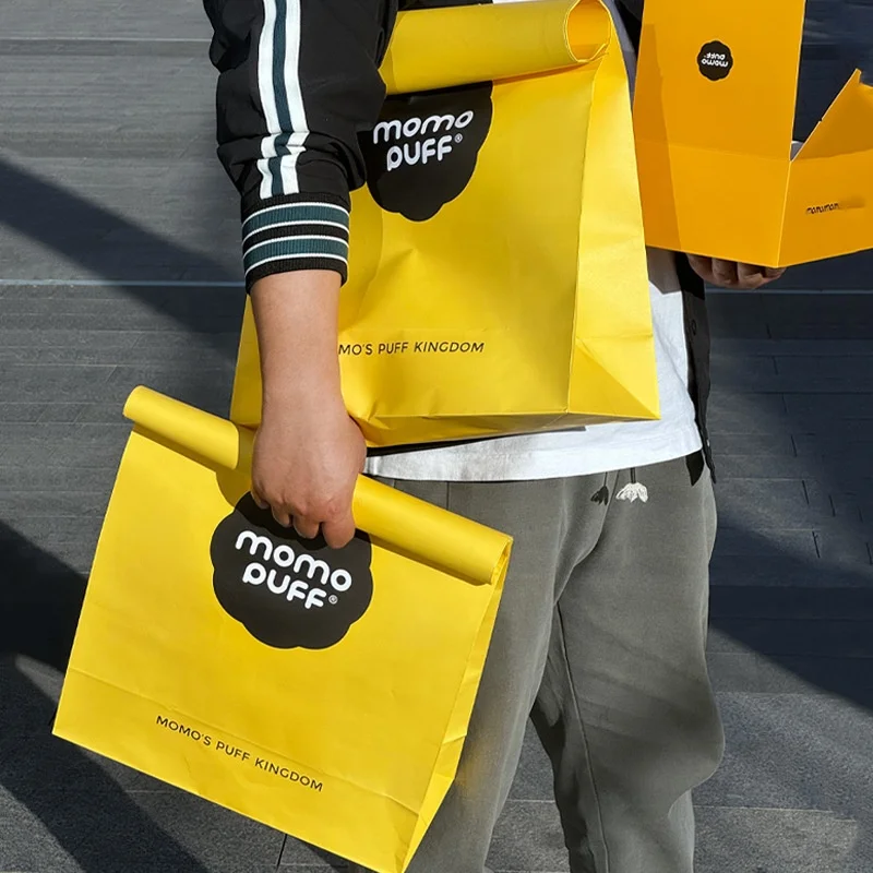 High quality dessert bakery hug baking paper bag custom logo takeaway kraft paper bag