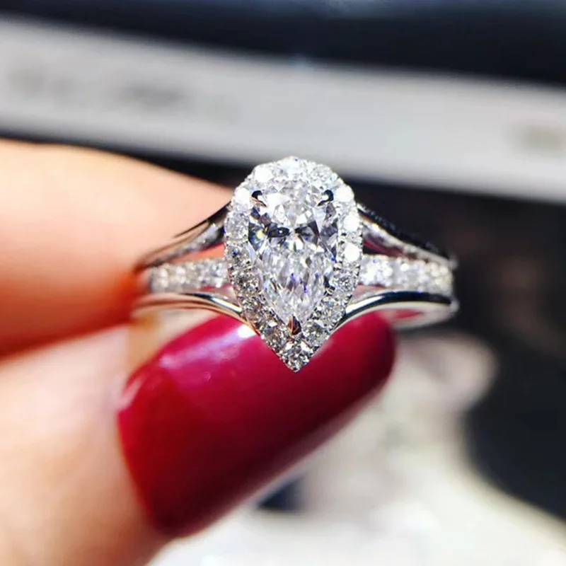 Delicate water drop zircon ladies ring bling white dimaond egg shape wedding rings for