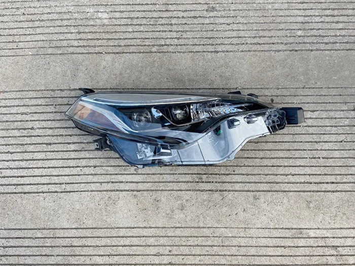 car body kits front bumper SE for toyota corolla 2017 2018 2019 2020 OEM  52119-02 L50