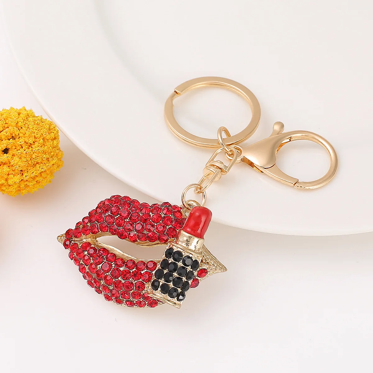 Elegant Lip Gloss Keychain with Rhinestone European Pave Crystal 3D Lip Keyring Keychains for Lady