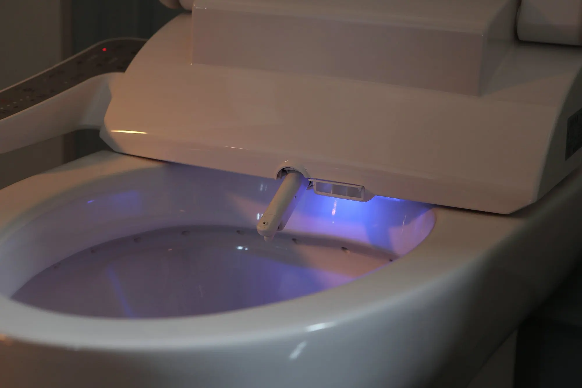 Intelligent Smart Heated Automatic Toilet lid Seat Warm Automatic Toilet Seat Cover