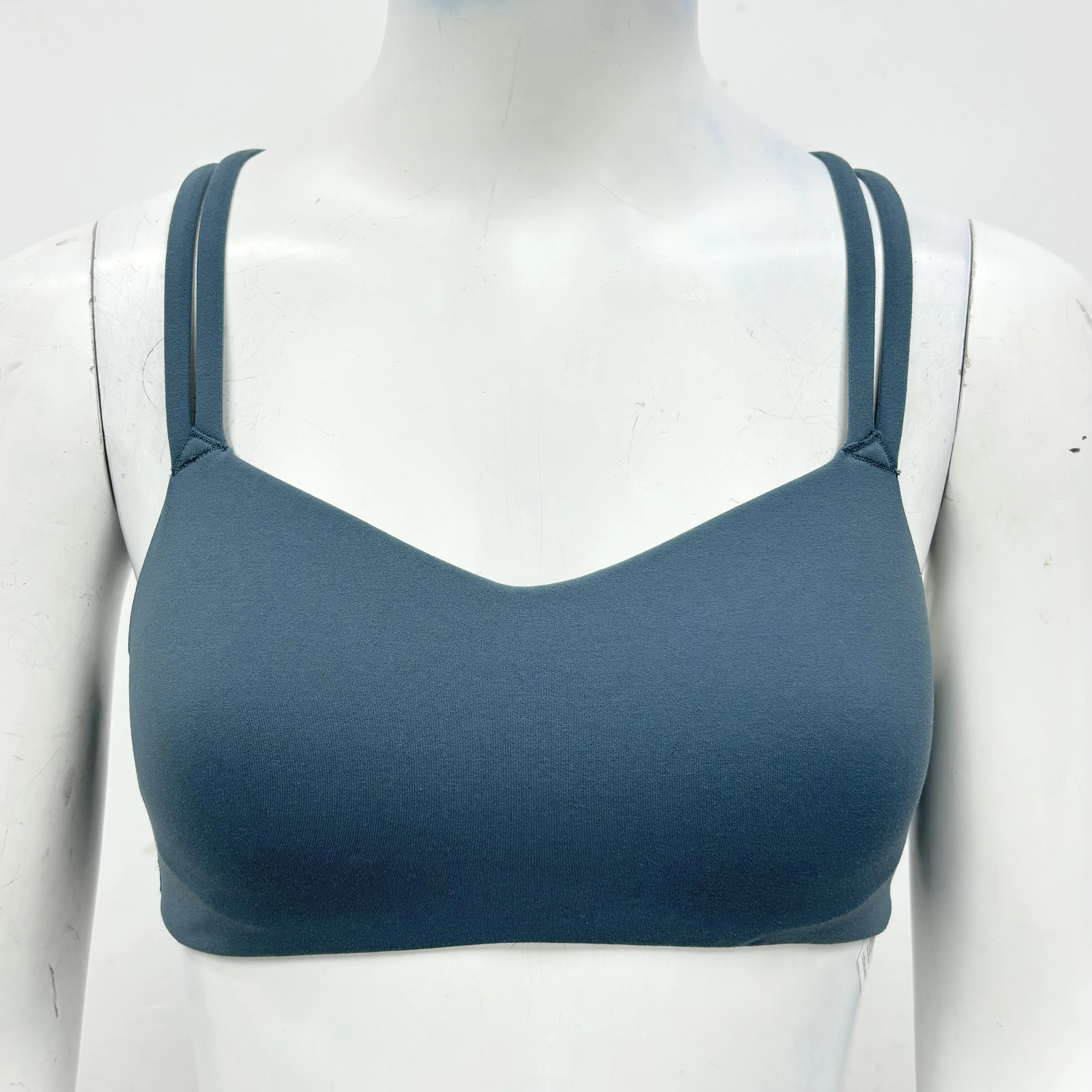 Custom New 2024 Medium Support Yoga Bra Criss-Cross Back Padded Strappy Sports Bras with Removable Cups