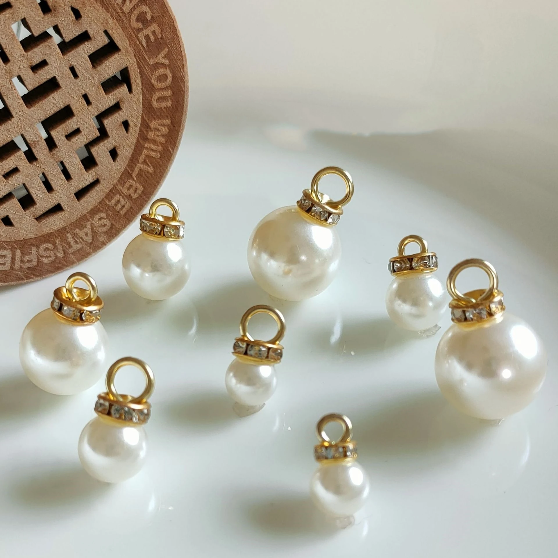 High brightness Pearl Pendant 100PCS 8MM 10MM 12MM 14MM 16MM Manufacturer Direct Sales Of Clothing Accessories Pearl Rhinestone