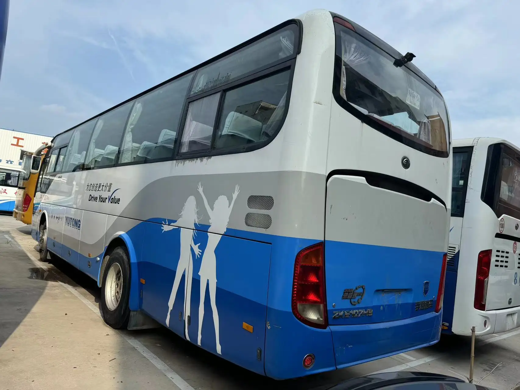 Дизельный двигатель ZK6107 47 мест YC 245 л.с. ручной высокоскоростной автобус 100 км/ч