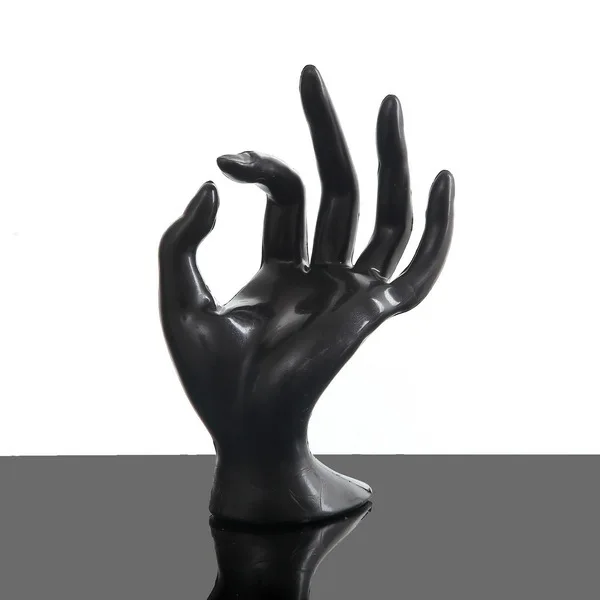 2024 High-Grade Plastic Hand Mannequin OK Gesture Display Rings Bracelet Mannequins Model Hand White Black Female For Jewelry