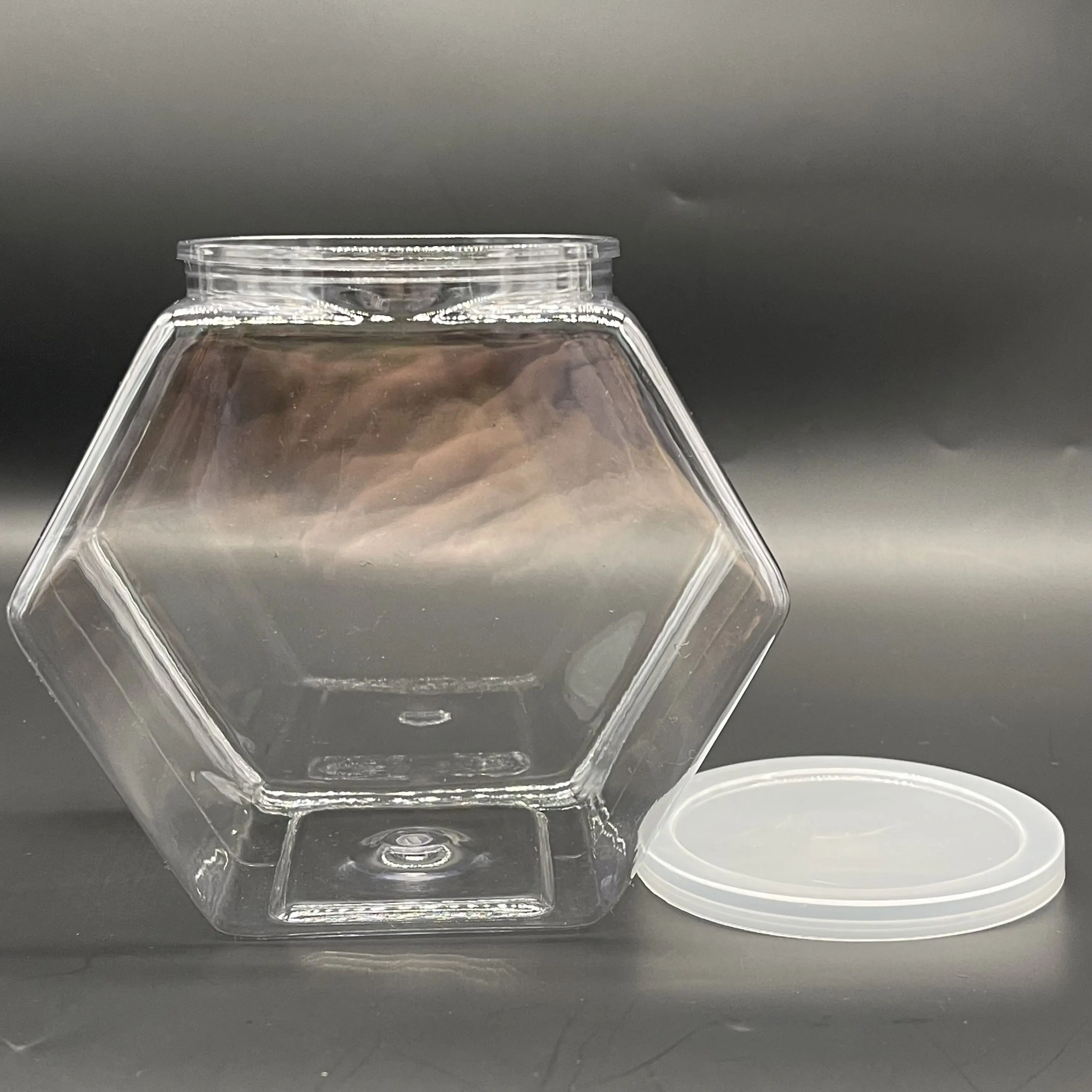 1600ml 1800ml 2150ml  3800ML  4300ml PET plastic fish  candy  container with cover