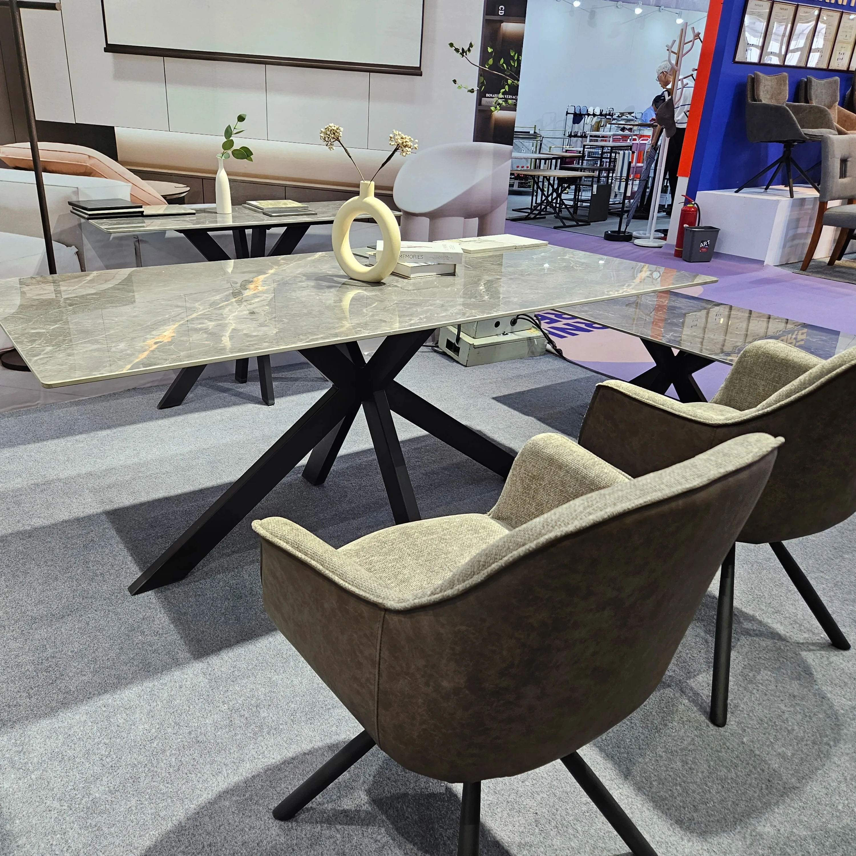 Popular Factory Home Furniture Top Dining Room Table Set Modern Design Cheap Round Shape Dining Table Contemporary Dining Chairs