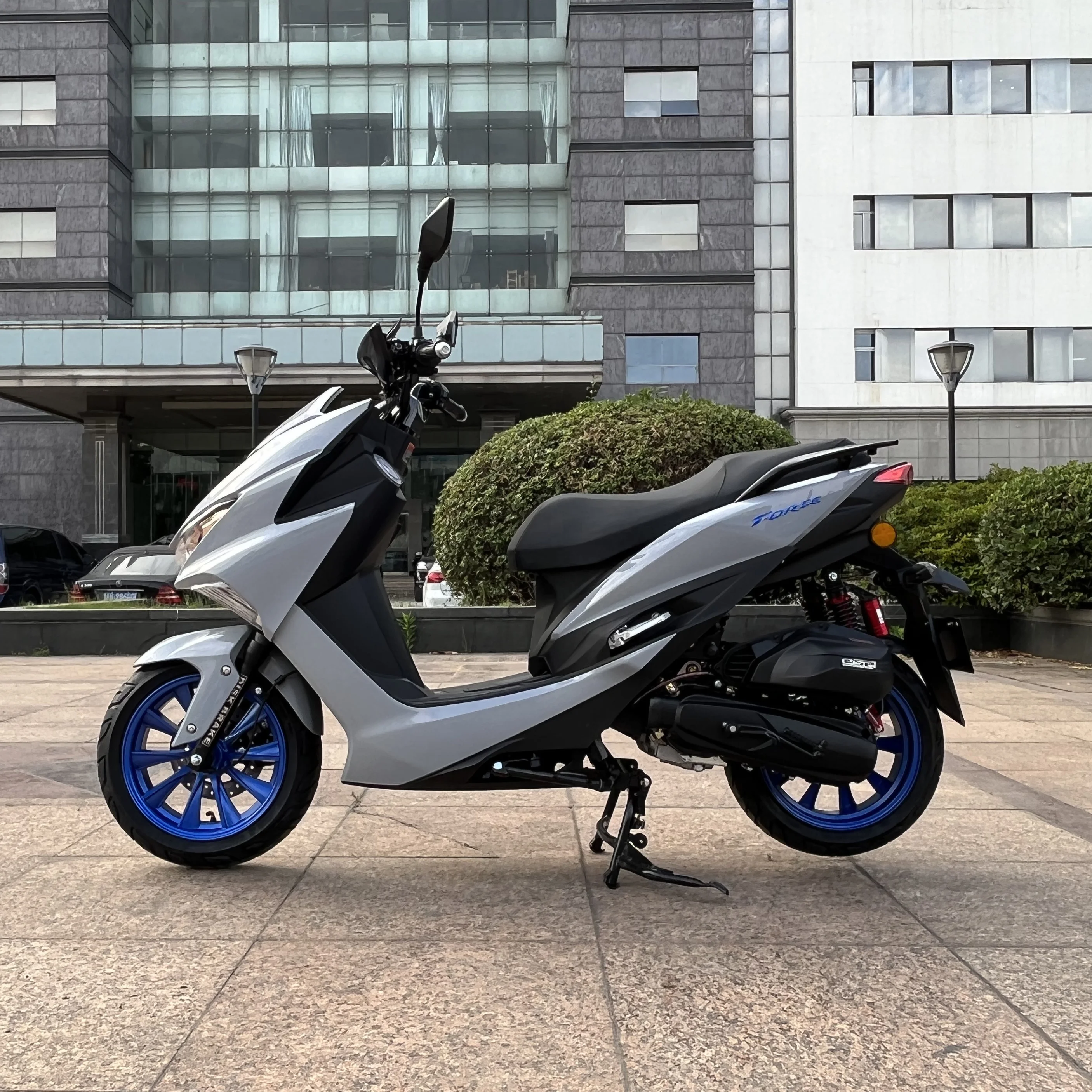 Лидер продаж на заказ низкая цена скутер Force 150 CC бензиновые газовые скутеры