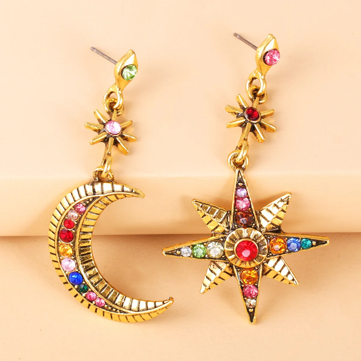 Женские асимметричные серьги-гвоздики винтажные золотистые/Серебристые серьги в античном стиле с Луной и звездой стразами модные