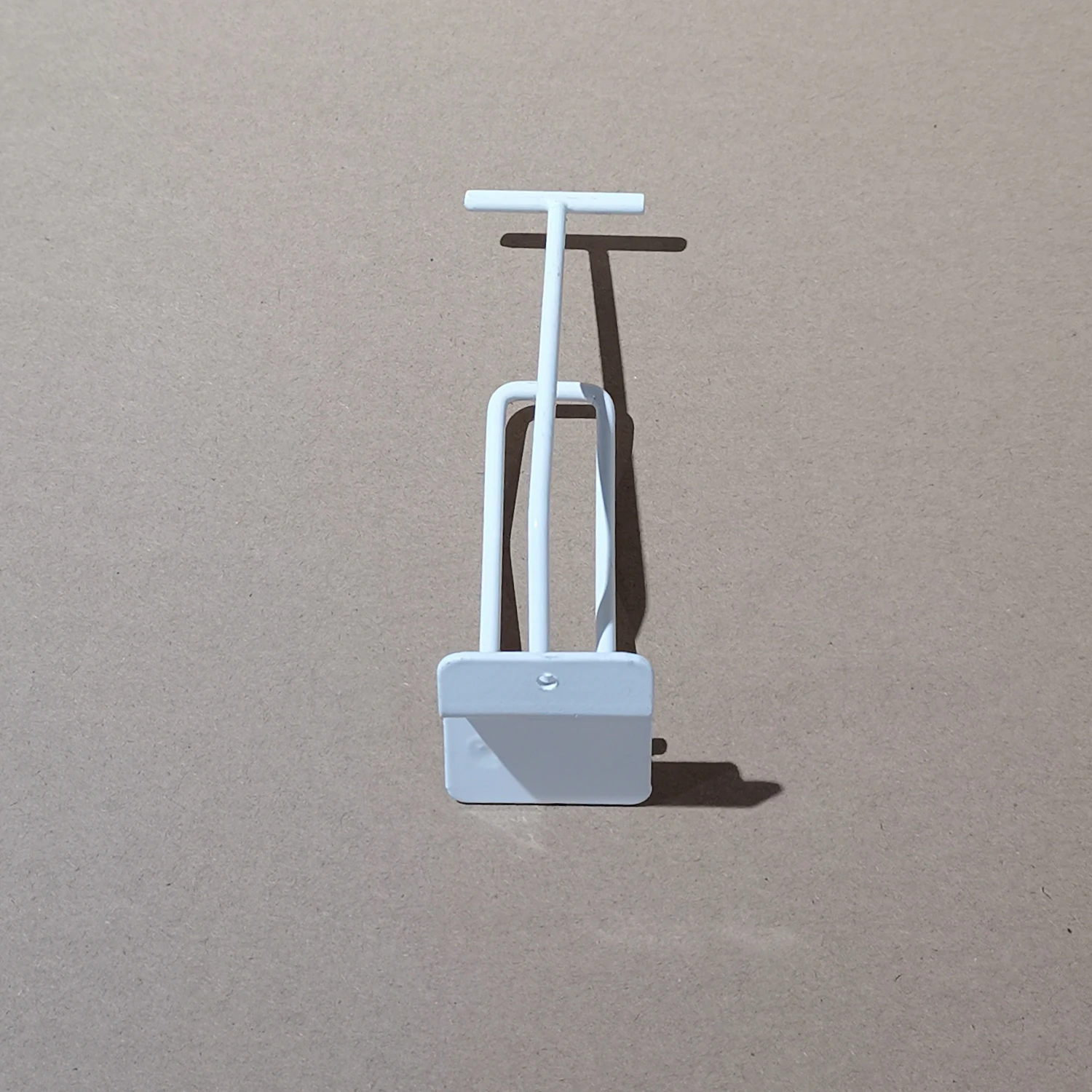 Supermarket metal slot wall display white hooks with wire price tag holder