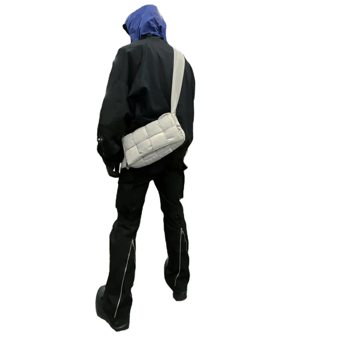 OEM Custom Label Trousers For Men Men Streetwear Stock Zipper Big Cargo Pocket Flare Trousers Pants