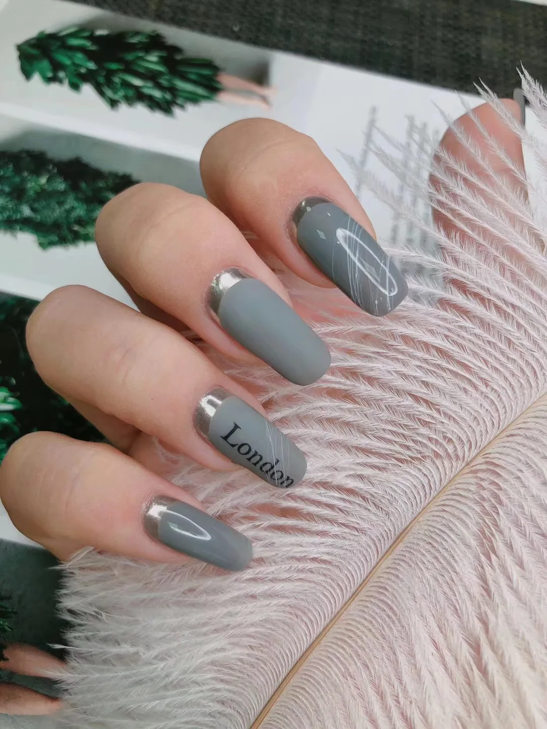 Queen 1 Kg Uv Gel Rubber Matte Top and Base Coat UV Gel Nailpolish Shining Soak Off No-wipe Velvet Nail Art Products 15ml/1kg