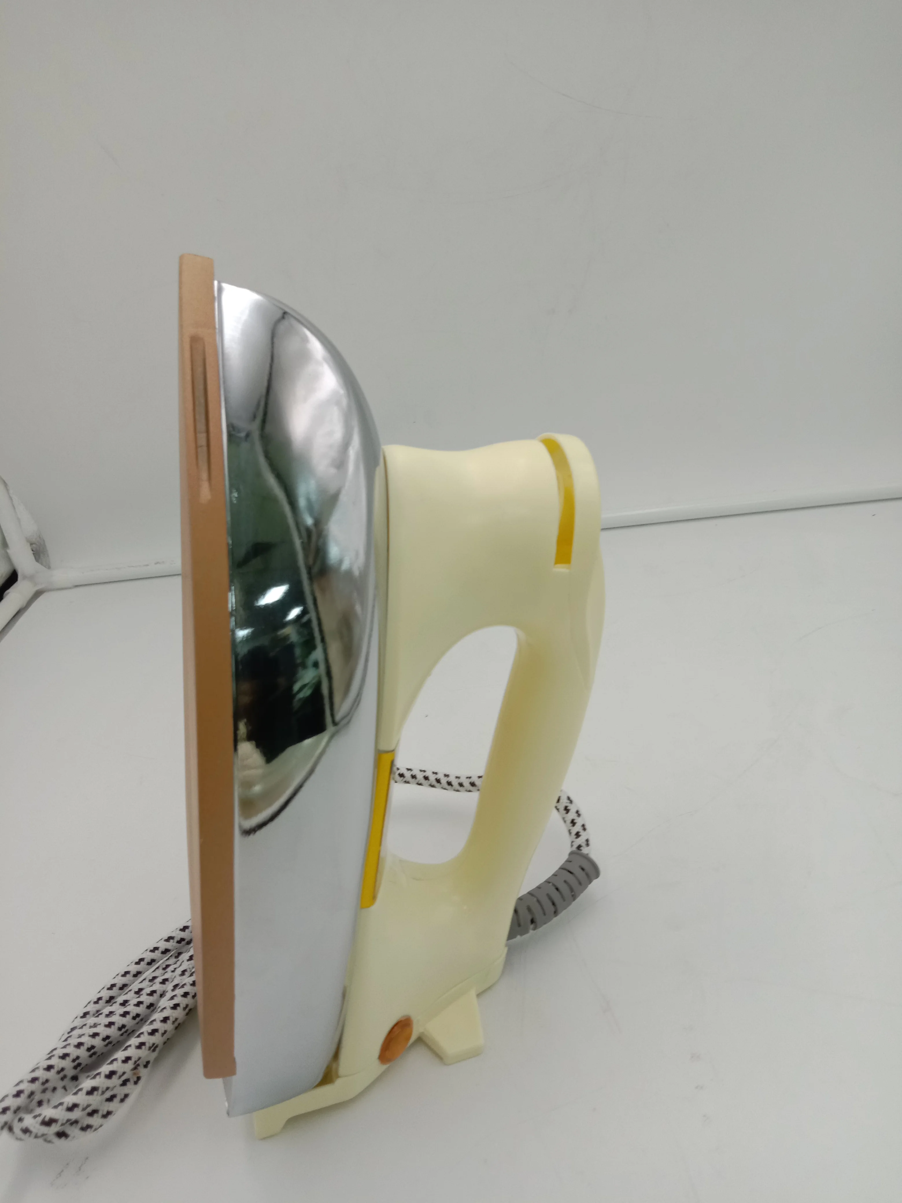 Top Selling Heavy Iron portable Dry iron Powerful dry Iron