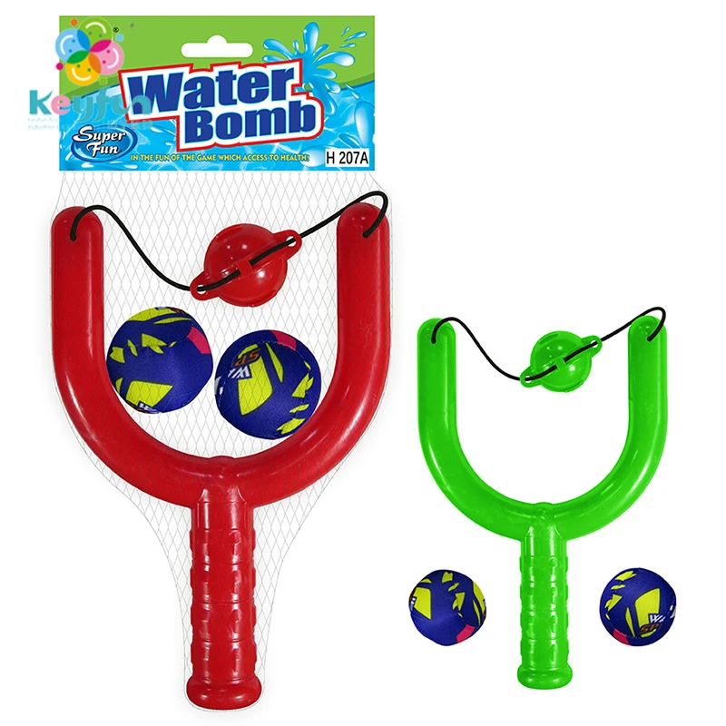 Factory direct sale outdoor hunting slingshot with water splash bomb ball plastic slingshot launcher shooting toys catapult